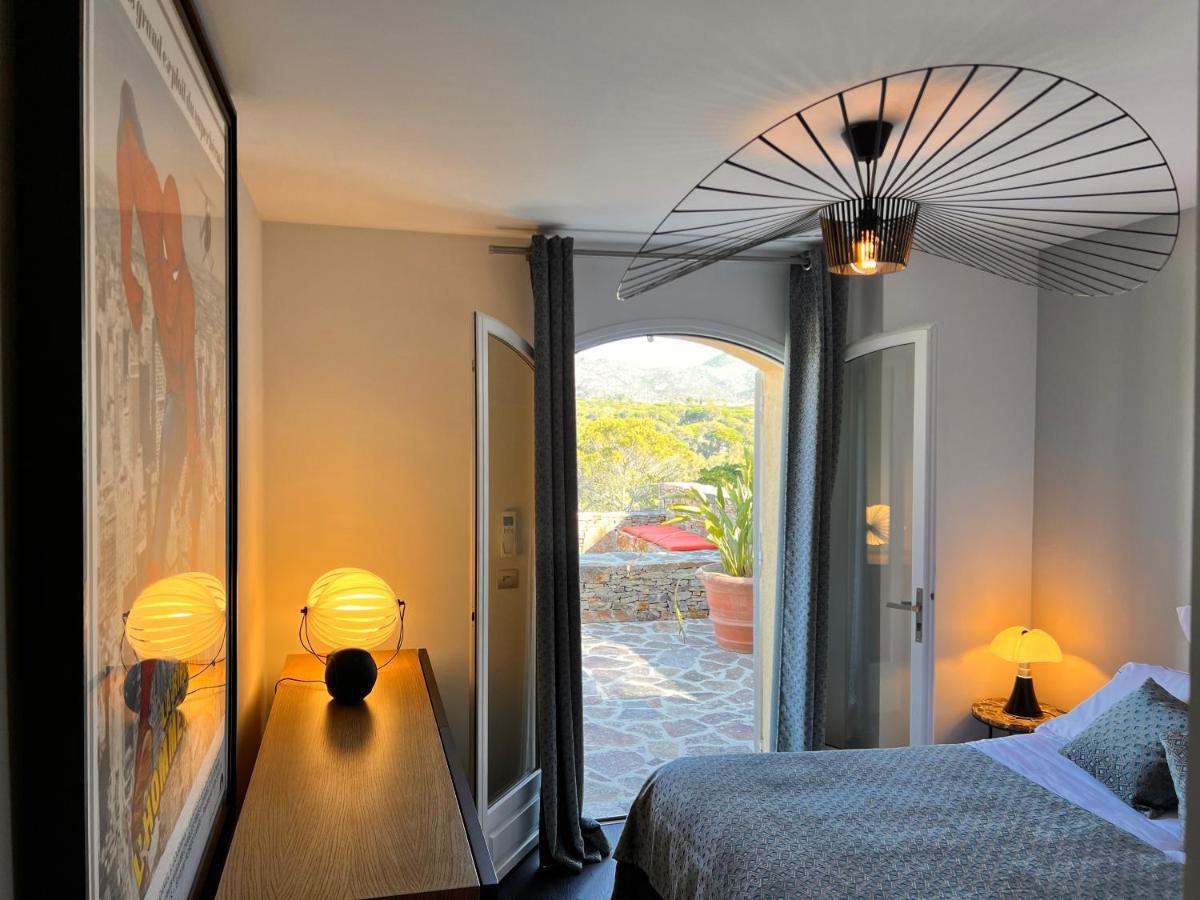 Villa Familiale Avec Vue Imprenable Saint-Raphaël Zewnętrze zdjęcie