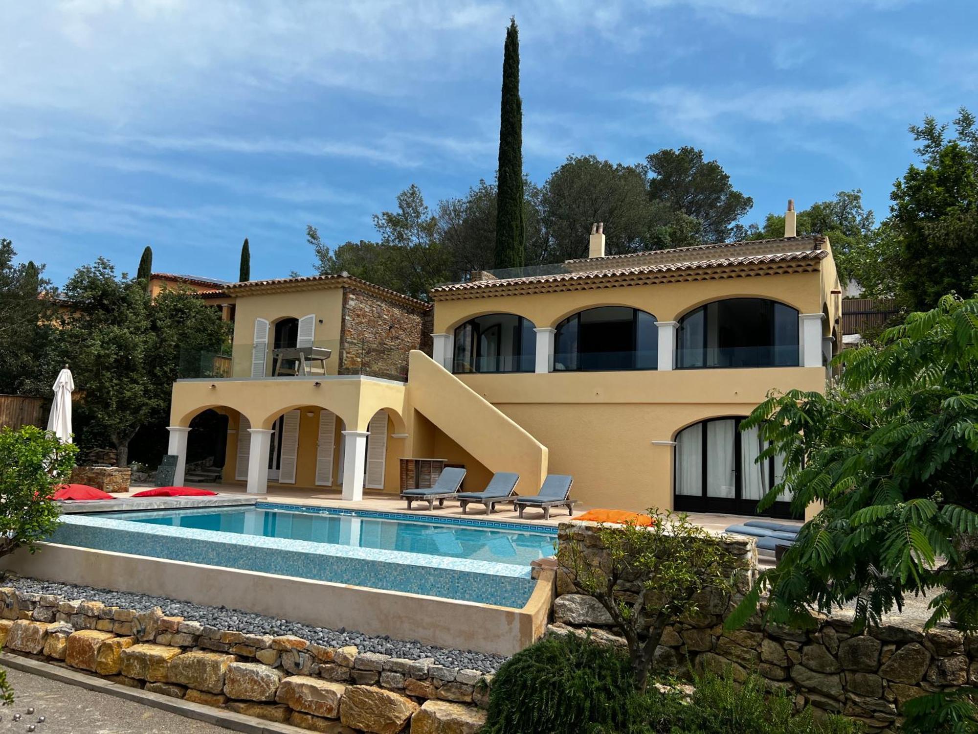 Villa Familiale Avec Vue Imprenable Saint-Raphaël Zewnętrze zdjęcie