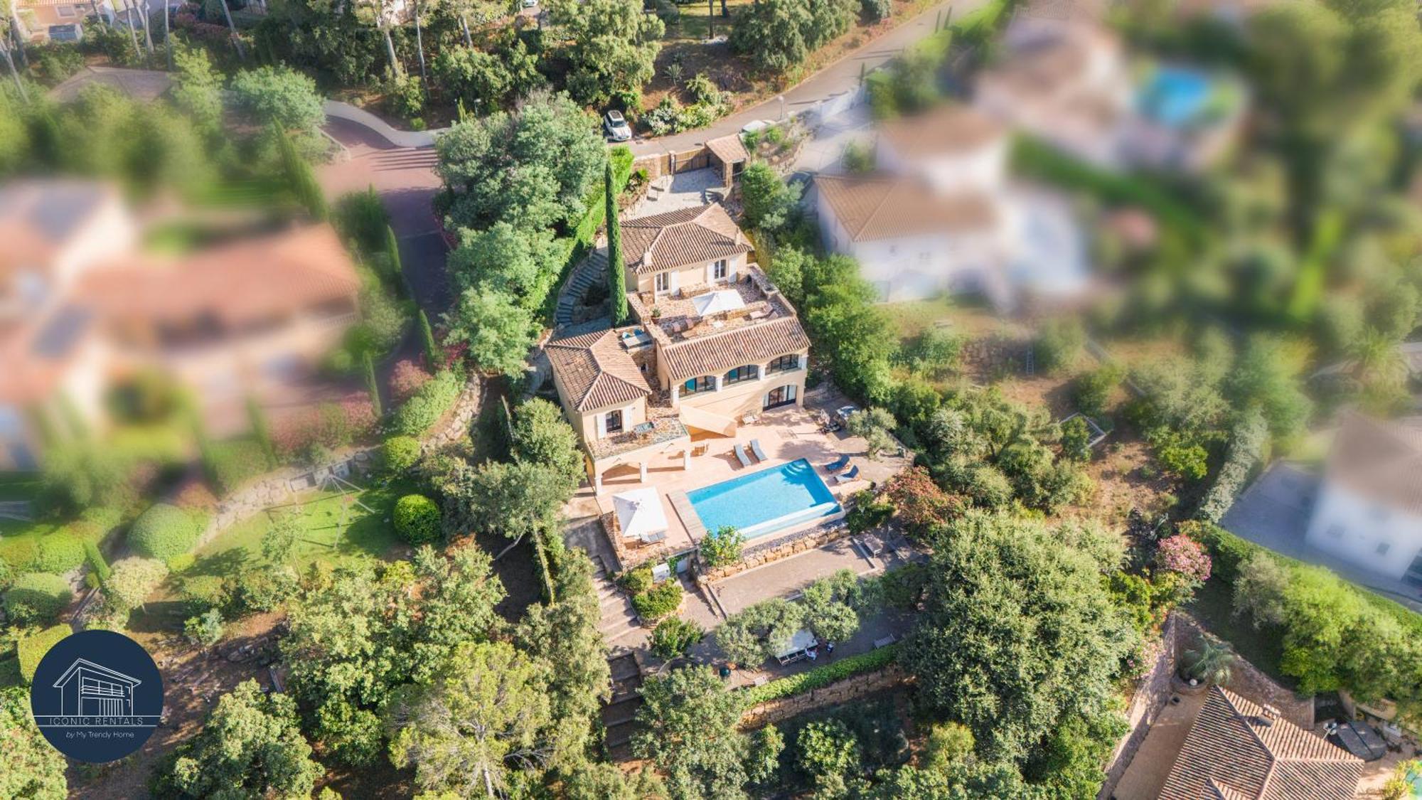 Villa Familiale Avec Vue Imprenable Saint-Raphaël Zewnętrze zdjęcie