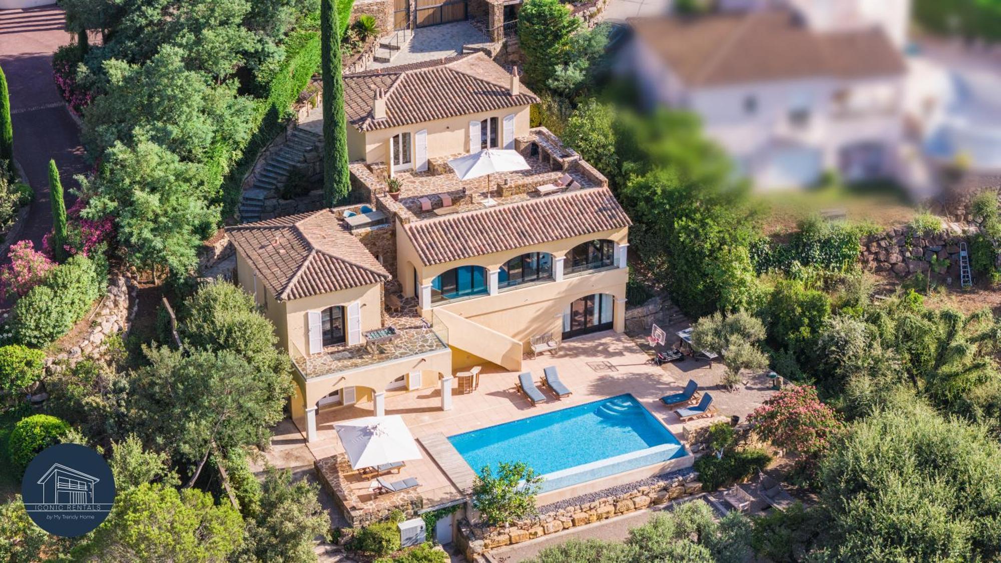 Villa Familiale Avec Vue Imprenable Saint-Raphaël Zewnętrze zdjęcie