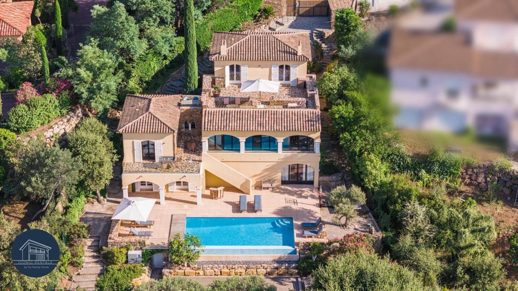 Villa Familiale Avec Vue Imprenable Saint-Raphaël Zewnętrze zdjęcie
