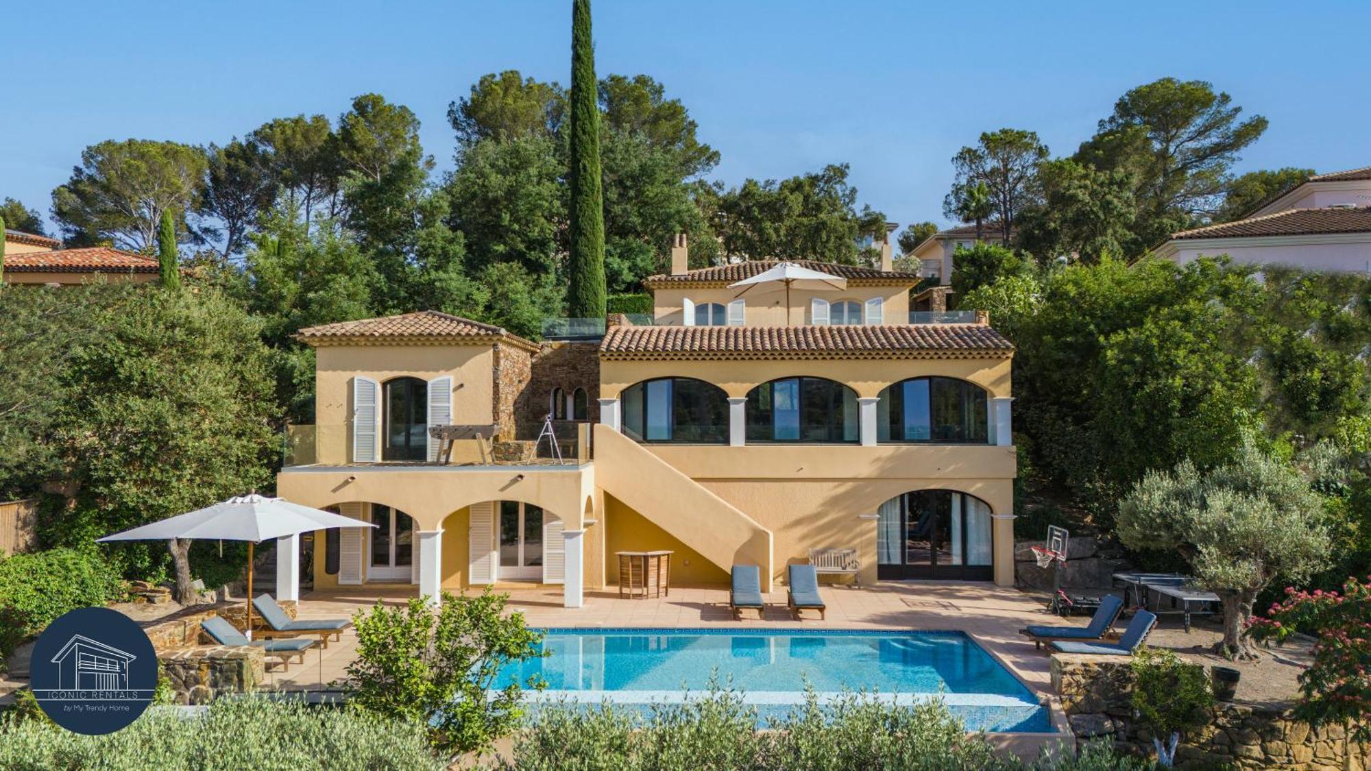 Villa Familiale Avec Vue Imprenable Saint-Raphaël Zewnętrze zdjęcie