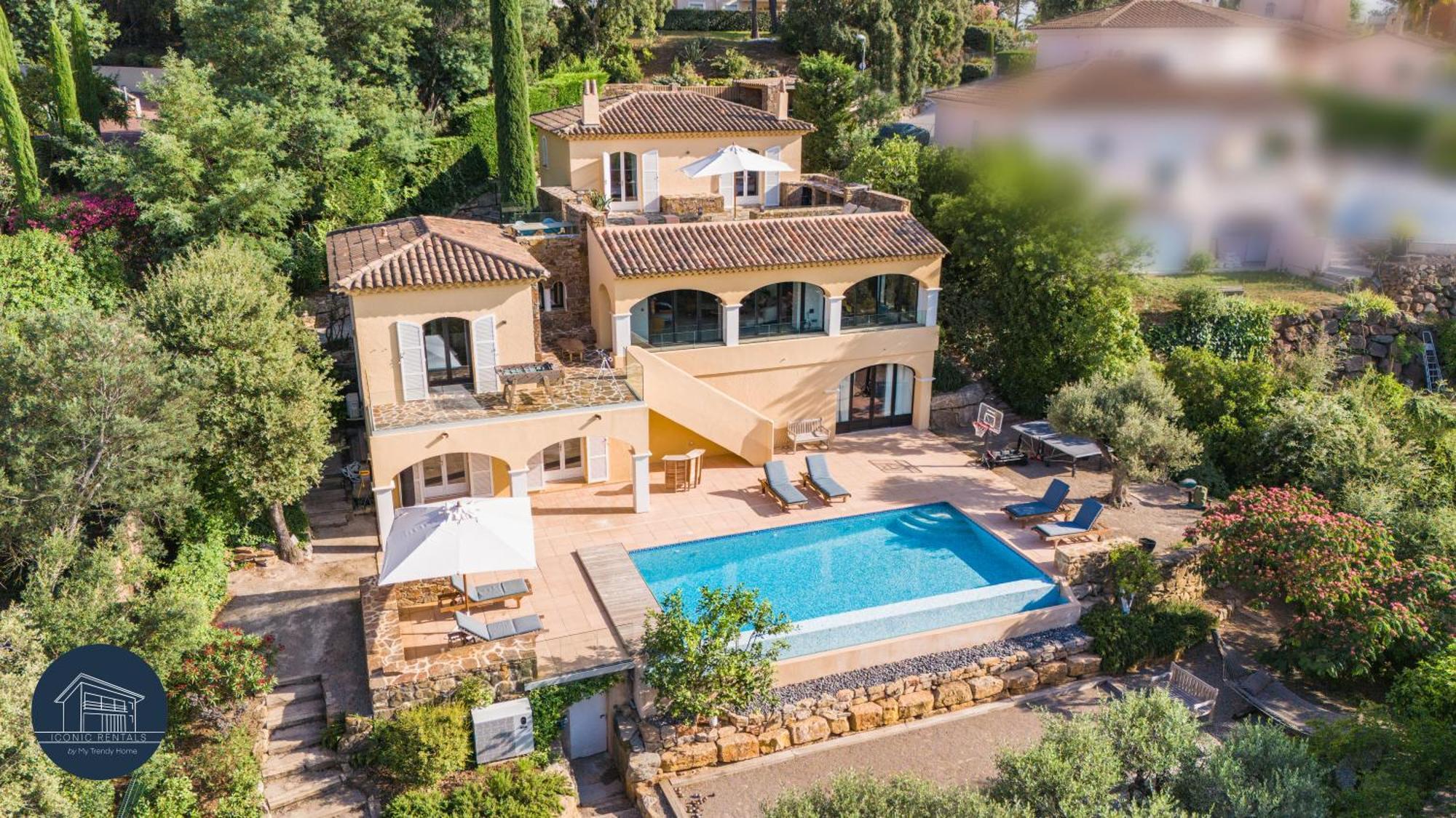 Villa Familiale Avec Vue Imprenable Saint-Raphaël Zewnętrze zdjęcie