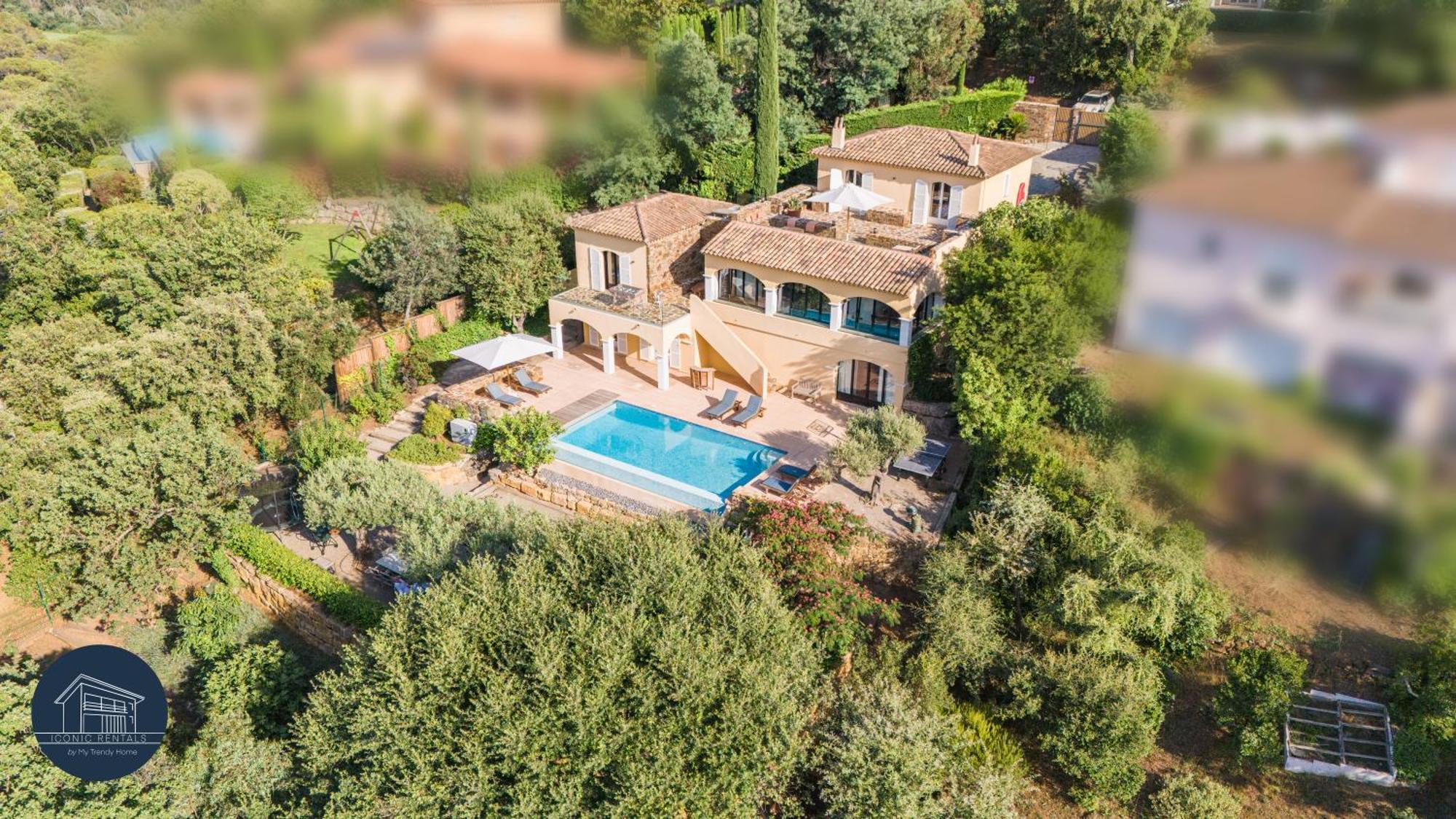 Villa Familiale Avec Vue Imprenable Saint-Raphaël Zewnętrze zdjęcie