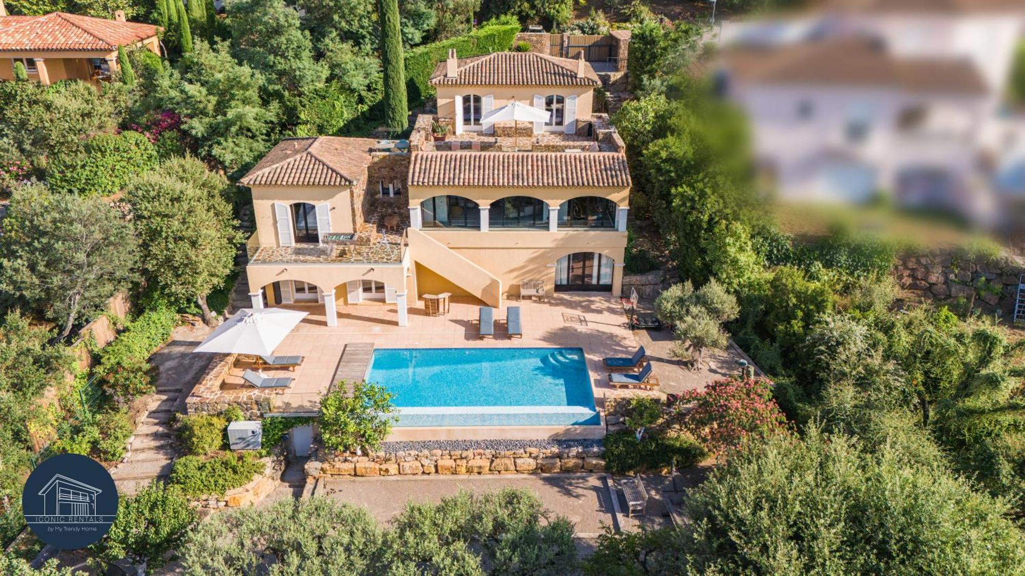 Villa Familiale Avec Vue Imprenable Saint-Raphaël Zewnętrze zdjęcie